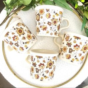Set 4 Vintage Floral Mugs